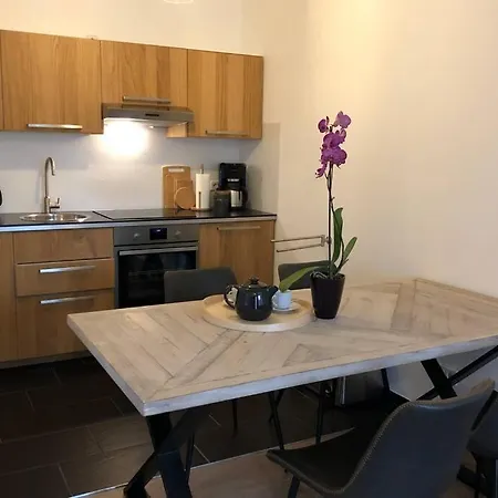 Apartment Dock 2 *